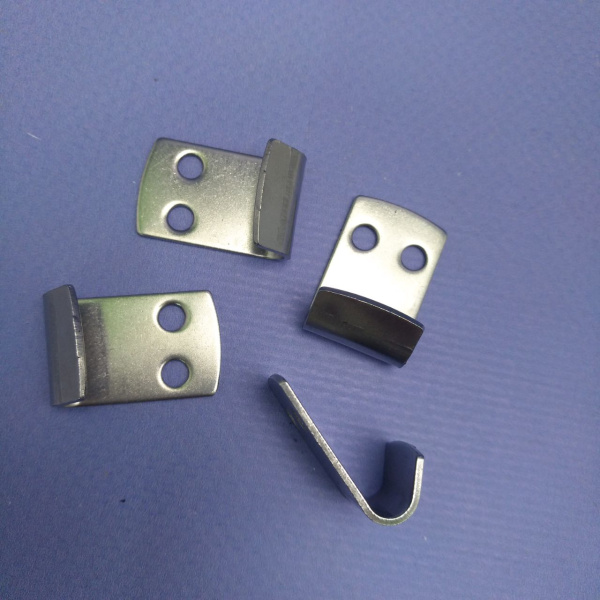 Крючок - вешалка усиленный 25х16мм с двумя отверстиями, нержавеющая сталь